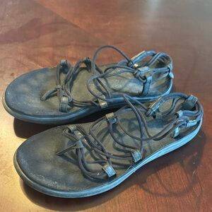 Voya Infinity - TEVA Sandals